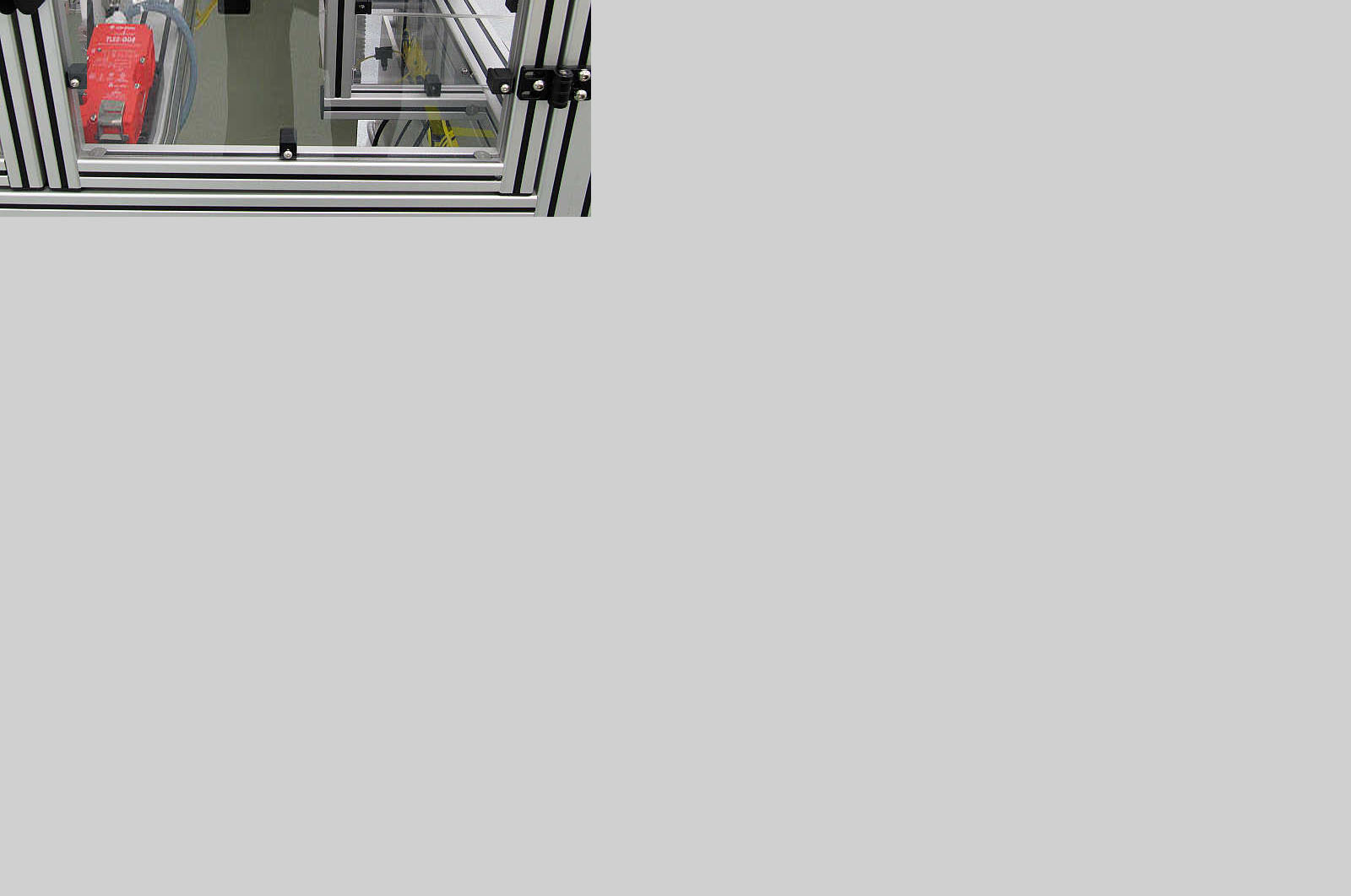 鋁型材框架組裝廠家在工作前都要準備些什么