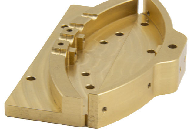 鋁型材數控加工的廠家都有哪些必備技能